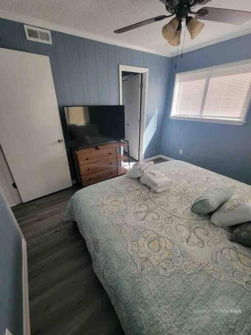 2022 Renovated 2-Bdrm Cozy, Lovely Condo W/Parking! Hilton Head Island Exterior foto